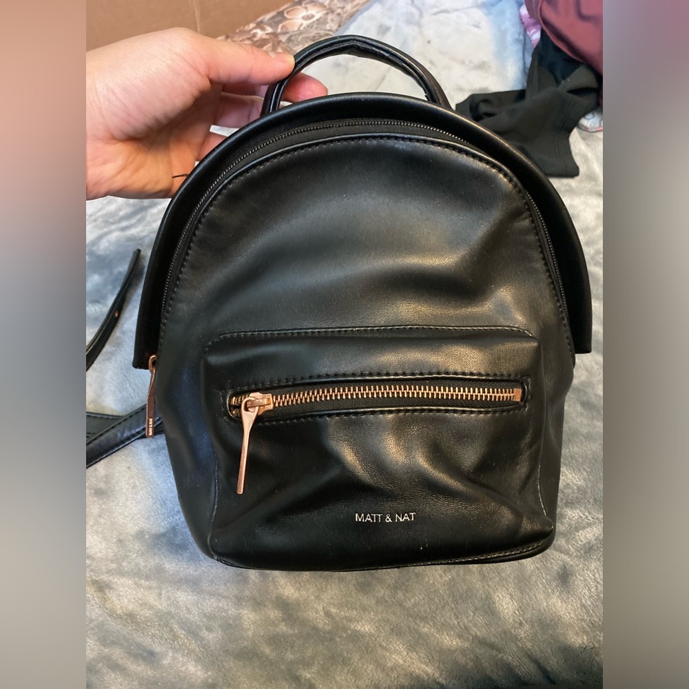 MATT AND NATT -MINI BLACK BAGPACK